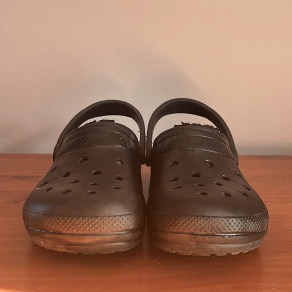 Crocs Classic Lined Fuzzy Clog. Worn few times - Picture 2 of 4